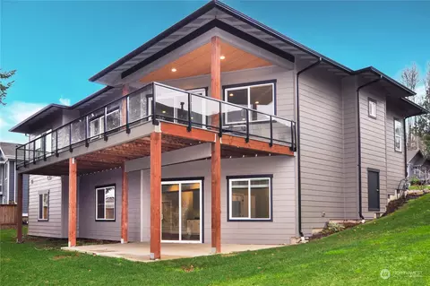 5544 Whitehorn Way, Blaine, WA 98230