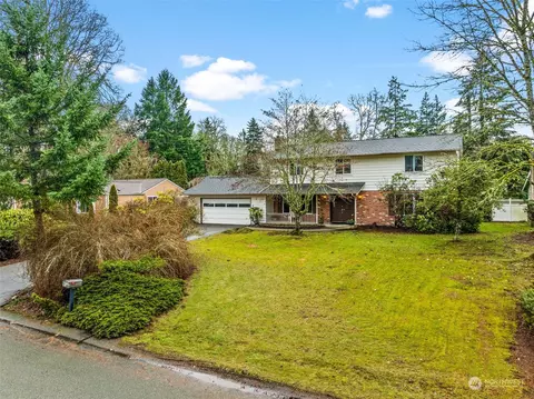 7810 Jade Dr SW, Lakewood, WA 98498