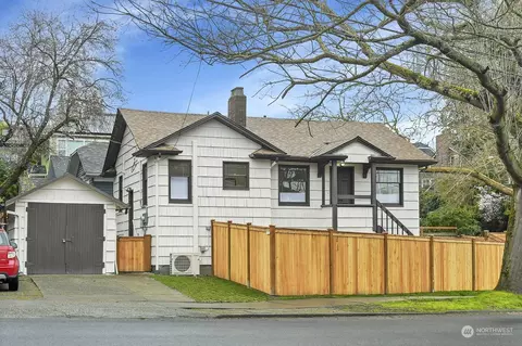 4005 Latona Ave NE, Seattle, WA 98105