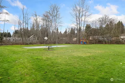 Exterior - 10821 NE 147th Ln #P101, Bothell, WA 98011 photo 5 of 8