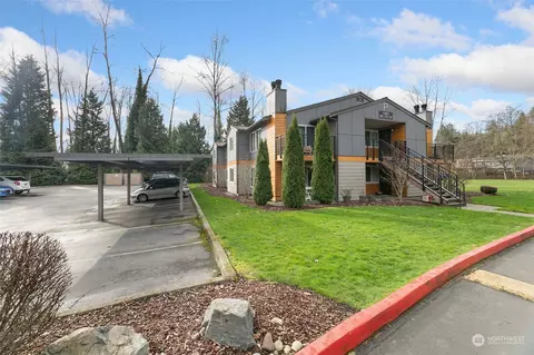 Exterior - 10821 NE 147th Ln #P101, Bothell, WA 98011 photo 4 of 8