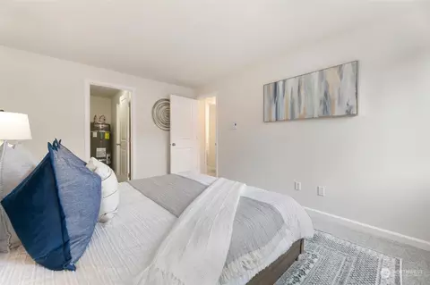 Bedroom - 10821 NE 147th Ln #P101, Bothell, WA 98011 photo 3 of 4