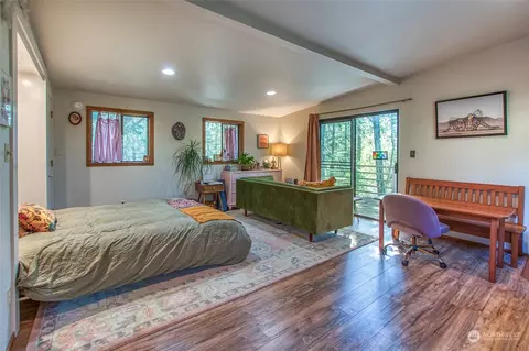 Bedroom - 153 Exton Rd, Eastsound, WA 98245 photo 4 of 5