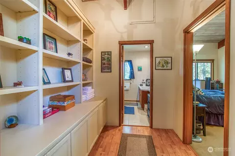Entry Way - 153 Exton Rd, Eastsound, WA 98245 photo 2 of 2