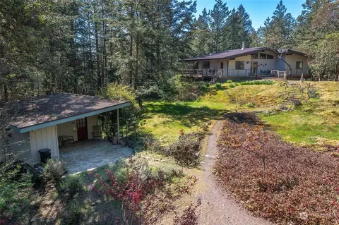 Exterior - 153 Exton Rd, Eastsound, WA 98245 photo 2 of 8