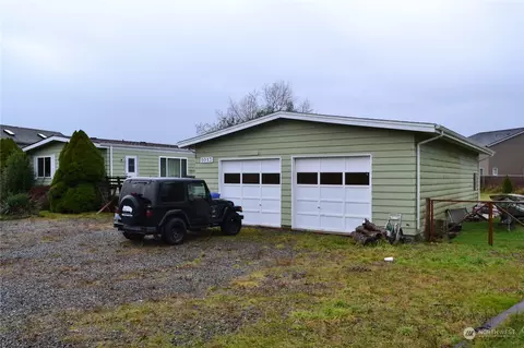 1013 Old Pioneer Way NW, Orting, WA 98360