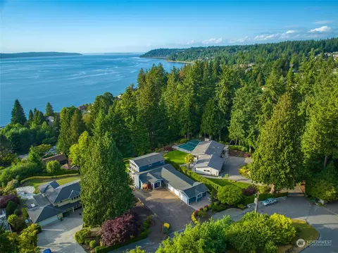 8159 Frederick Pl, Edmonds, WA 98026