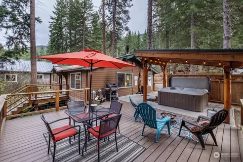 3015 Memory Ln, Leavenworth, WA 98826