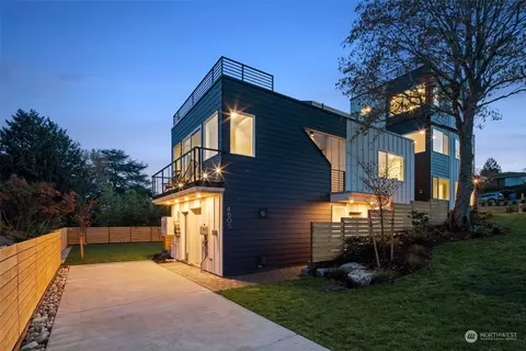 4605 NE 107th St, Seattle, WA 98125