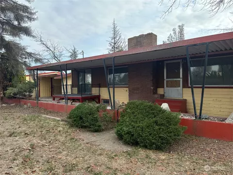 8251 Terminal St NE, Moses Lake, WA 98837