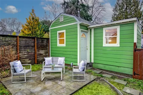 722 N 73rd St, Seattle, WA 98103 photo 24