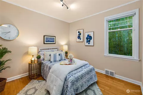 722 N 73rd St, Seattle, WA 98103 photo 16