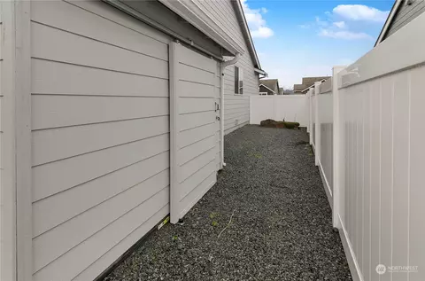 114 Hickory Ave SW, Orting, WA 98360 photo 25