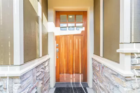 106 17th Ave #A, Seattle, WA 98122 photo 2