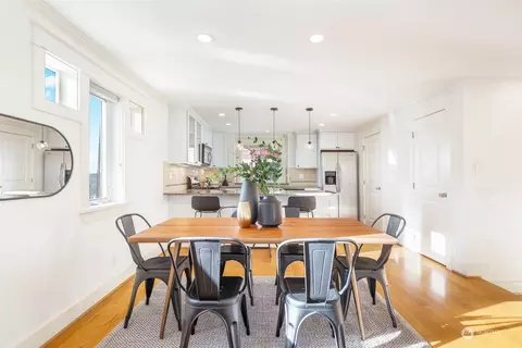 106 17th Ave #A, Seattle, WA 98122 photo 6