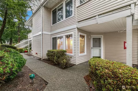 9210 Market Pl #A103, Lake Stevens, WA 98258