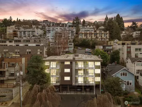 2034 14th Ave W #201, Seattle, WA 98119