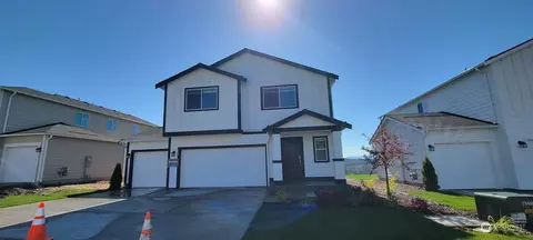 160 NE Belfair Station Dr #11, Belfair, WA 98528