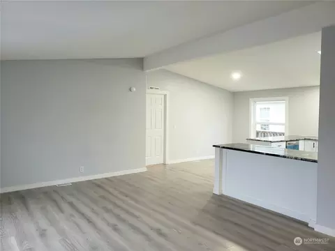 1935 Pine Cone Ave #107, Enumclaw, WA 98022 photo 10
