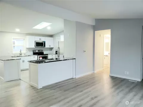1935 Pine Cone Ave #107, Enumclaw, WA 98022 photo 8