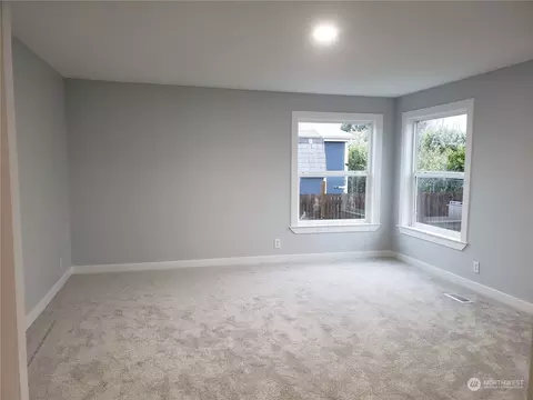 1935 Pine Cone Ave #107, Enumclaw, WA 98022 photo 13