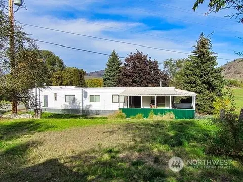 309 N A N Main St, Riverside, WA 98849