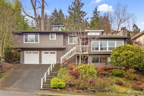 16051 36th Ave NE, Lake Forest Park, WA 98155