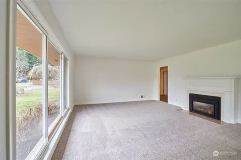 701 Madison St, Everett, WA 98203 photo 5