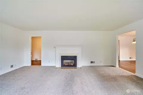 701 Madison St, Everett, WA 98203 photo 4