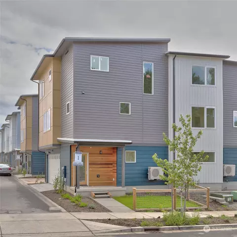 4257 Braeburn Ln #1, Bellingham, WA 98226