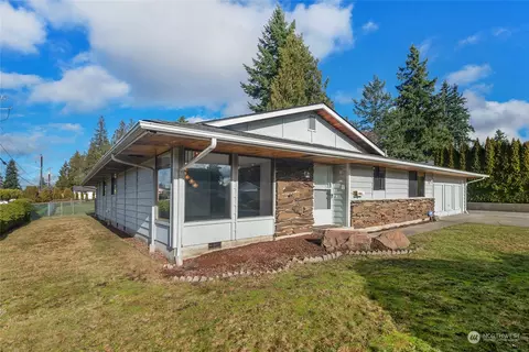 303 Trenton Pl, Everett, WA 98208