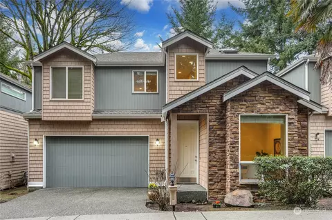 12424 100th Ave NE #B, Kirkland, WA 98034