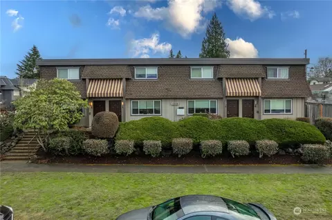 1302 N 10th St, Tacoma, WA 98403