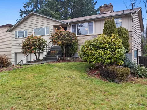 2310 N 194th St, Shoreline, WA 98133