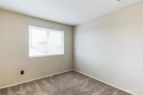 4015 218th St E, Spanaway, WA 98387 photo 15