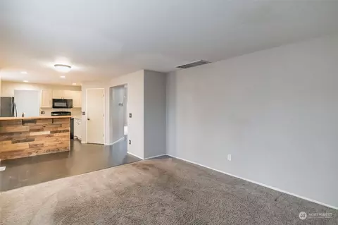 4015 218th St E, Spanaway, WA 98387 photo 9