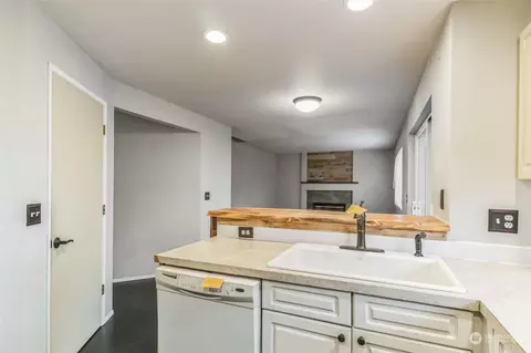 4015 218th St E, Spanaway, WA 98387 photo 11