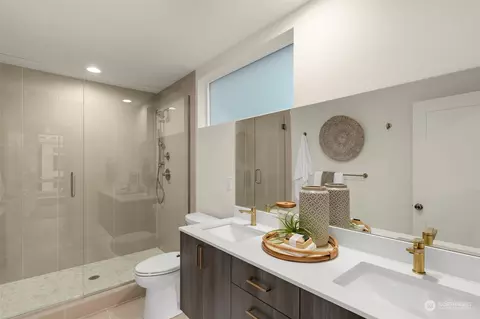 218 E 10th Ave E, Seattle, WA 98102 photo 15