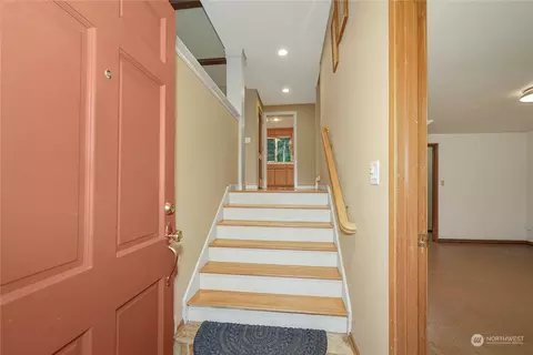 18924 37th Ave NE, Lake Forest Park, WA 98155 photo 6