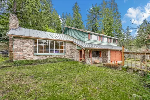 18924 37th Ave NE, Lake Forest Park, WA 98155