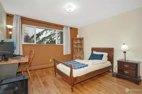 18924 37th Ave NE, Lake Forest Park, WA 98155 photo 22