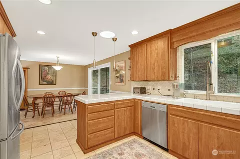 18924 37th Ave NE, Lake Forest Park, WA 98155 photo 16