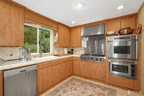 18924 37th Ave NE, Lake Forest Park, WA 98155 photo 15