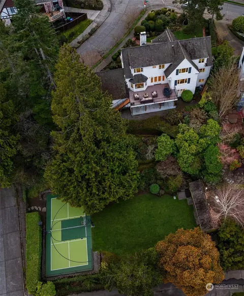 4508 53rd Ave NE, Seattle, WA 98105