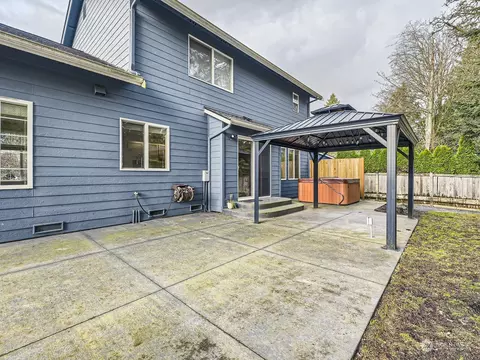 Exterior - 12433 52nd Dr SE, Everett, WA 98208 photo 4 of 6