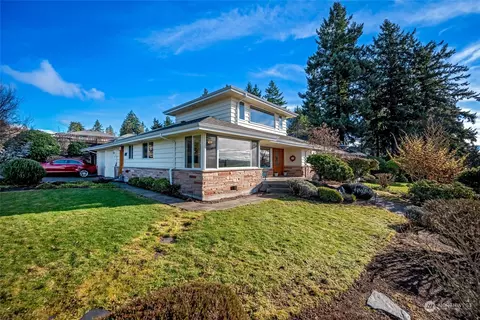 12560 8th Ave NW, Seattle, WA 98177