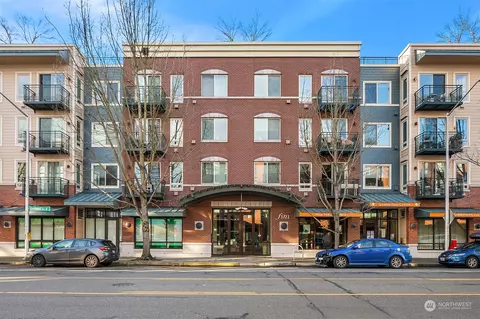 6801 Greenwood Ave N #106, Seattle, WA 98103