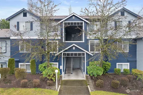 10825 SE 200th St #F203, Kent, WA 98031