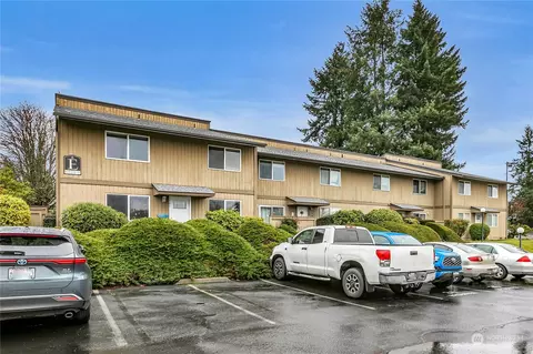 6018 N 15th St #E101, Tacoma, WA 98406