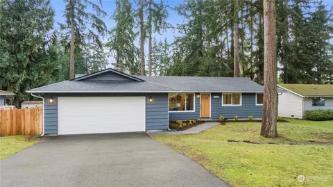 2128 208th St SW, Lynnwood, WA 98036